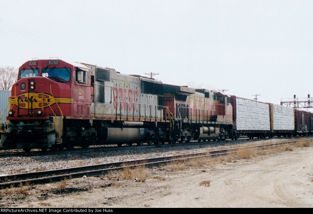 BNSF 8260 East